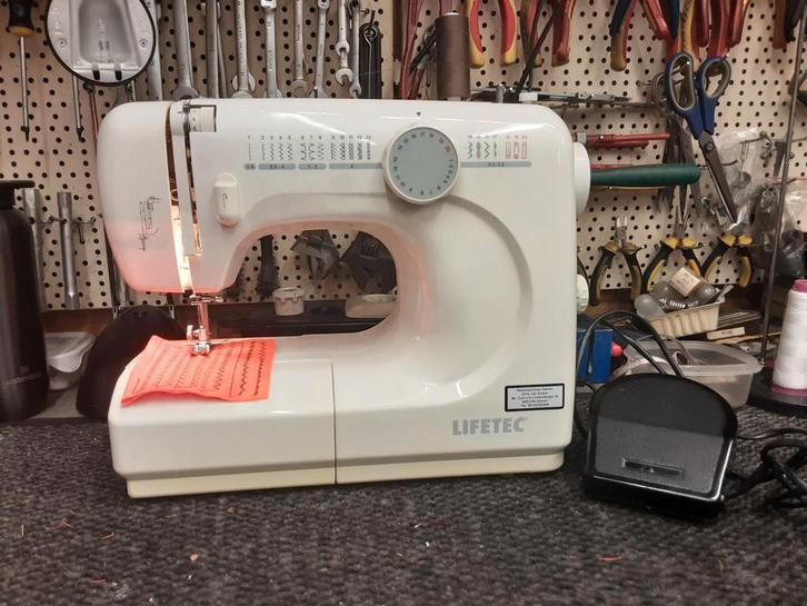 LIFETEC NAAIMACHINE MODEL LT8709, Hobby en Vrije tijd, Naaimachines en Toebehoren, Gebruikt, Naaimachine, Overige merken, Ophalen of Verzenden