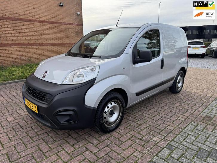 Fiat Fiorino 1.3 MJ Basis Euro 6 Inbouw, Navigatie, Airco, T, Auto's, Bestelauto's, Bedrijf, Te koop, ABS, Airconditioning, Boordcomputer