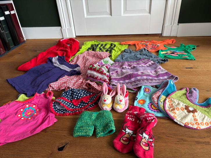 Diverse kledingstukken voor poppen, Kinderen en Baby's, Speelgoed | Poppen, Gebruikt, Overige typen, Ophalen