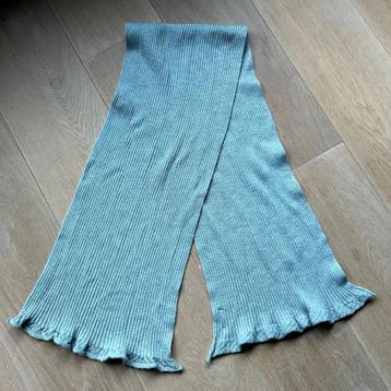 Mooie sjaal van No Man's Land beschikbaar voor biedingen