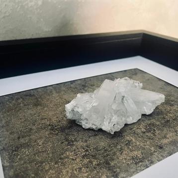 Bergkristal in Lijst - Decoratielijst - Bergkristal beschikbaar voor biedingen