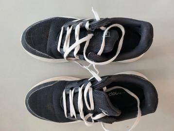 Gratis. Gympen adidas  beschikbaar voor biedingen
