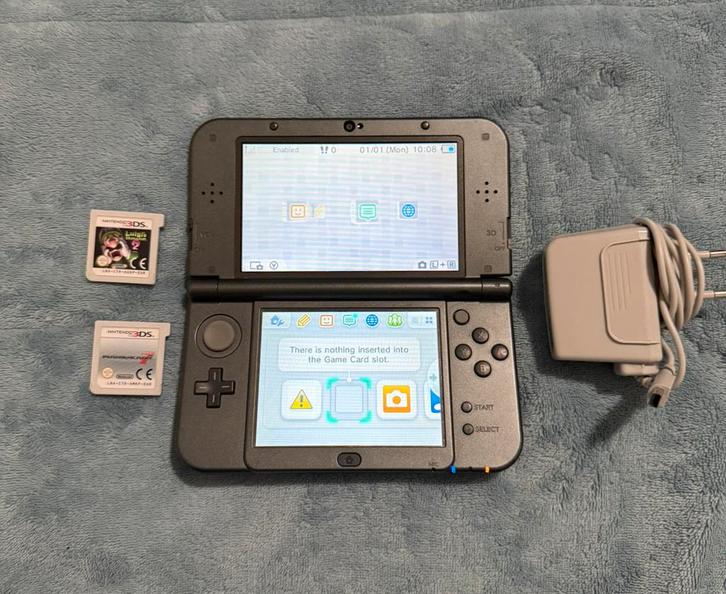 New Nintendo 3DS XL + 2 games, Spelcomputers en Games, Spelcomputers | Nintendo 2DS en 3DS, Gebruikt, 3DS XL, Zwart, Met games