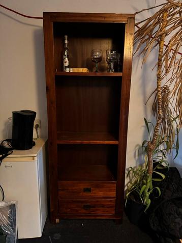 Houten Boekenkast/Opbergkast beschikbaar voor biedingen