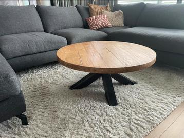 salontafel beschikbaar voor biedingen