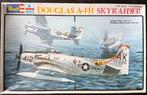 Douglas A-1H Skyraider US Navy. !:48. Revell, Ophalen, Revell, Zo goed als nieuw, Groter dan 1:72
