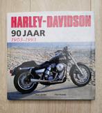 181 .. Girdler - Harley-davidson 90 jaar, Boeken, Motoren, Ophalen of Verzenden, Zo goed als nieuw