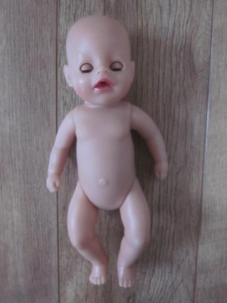 Zapf Creation 2019 kleine uitgave Baby Born slaapoogjes, Verzamelen, Poppen, Zo goed als nieuw, Babypop, Ophalen of Verzenden