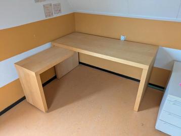 Bureau uitschuifbaar maten in foto's beschikbaar voor biedingen