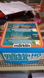 Märklin HO 7592K Overweg met Halve Slagbomen, Wisselstroom, Gebruikt, Overige typen, Ophalen of Verzenden