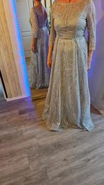 Gala Jurk in zilver met glitter bling bling, Maat 38/40 (M), Galajurk, Ophalen of Verzenden, Zo goed als nieuw