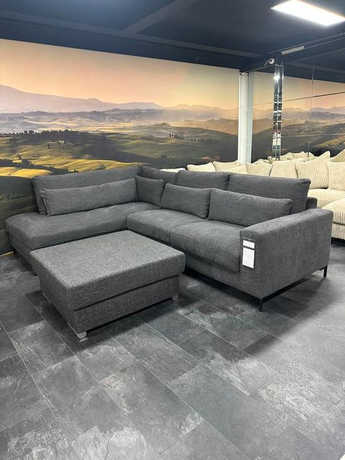 Donkergrijze hoekbank met hocker – moderne uitstraling, Tuin en Terras, Tuinmeubel-accessoires, Nieuw, Ophalen of Verzenden