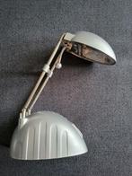 Grijze zo goed als nieuwe ruimte besparende bureaulamp, Ophalen of Verzenden, Zo goed als nieuw, Glas, Modern