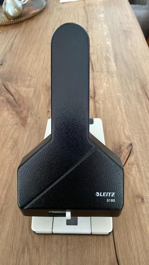Leitz Perforator heavy duty model 5180 kleur zwart, Diversen, Bureau-accessoires, Zo goed als nieuw, Ophalen of Verzenden