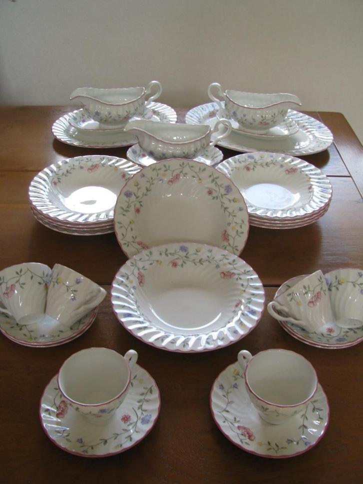 Heb je nog iets nodig van SUMMER CHINTZ voor de FEESTDAGEN, Huis en Inrichting, Keuken | Servies, Zo goed als nieuw, Overige typen