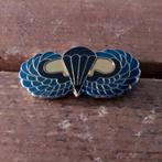 Airborne Parachutisten Speldje militairia, Ophalen of Verzenden, Gebruikt, Overige onderwerpen, Speldje of Pin