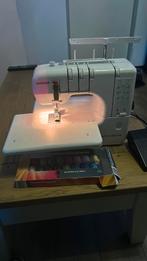 Janome coverpro 1000CPX, Hobby en Vrije tijd, Naaimachines en Toebehoren, Ophalen, Gebruikt, Naaimachine, Janome