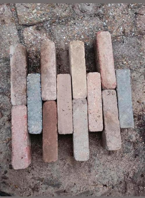 Gezocht! Betonnen bestrating. Gratis ophalen!, Tuin en Terras, Tegels en Klinkers, Gebruikt, Beton, 10 m² of meer, Ophalen