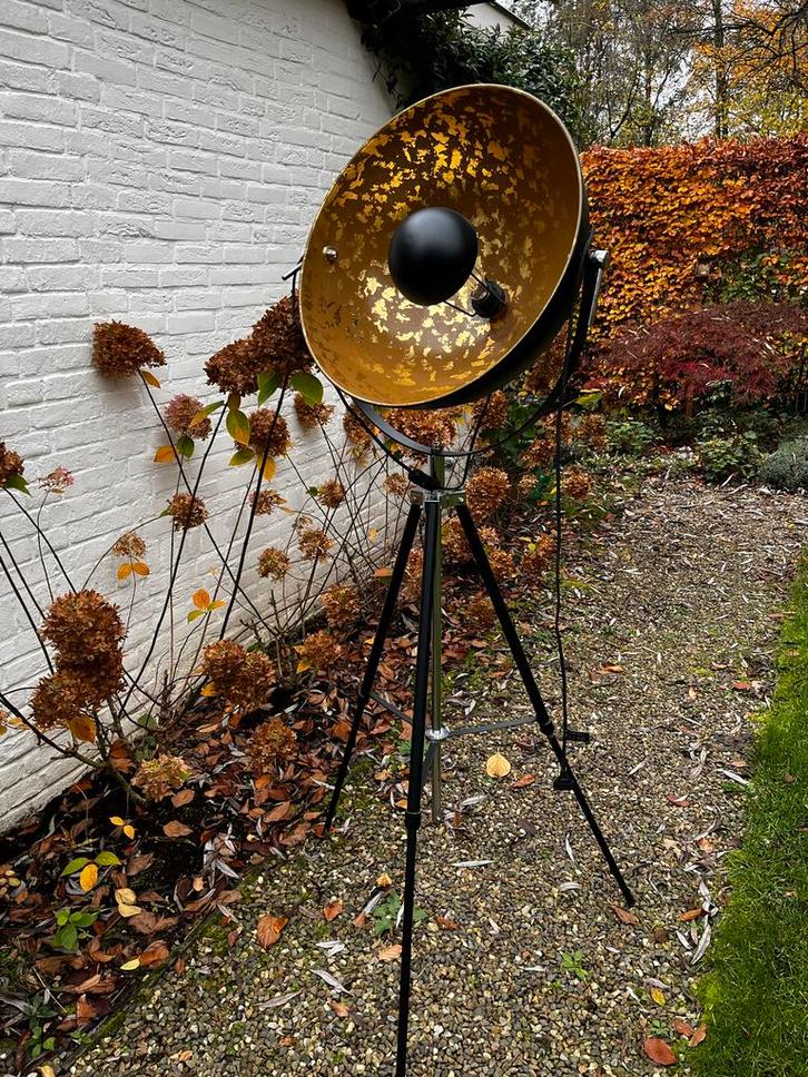 Industriële Tripod Vloerlamp Zwart, Huis en Inrichting, Lampen | Vloerlampen, Gebruikt, 100 tot 150 cm, Metaal, Ophalen
