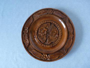vintage bruin  houten bord – handgesneden bloem, ca 21 cm beschikbaar voor biedingen