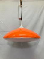 Vintage hanglamp, Temde jaren 60, Zwitserland NEW OLD STOCK, Ophalen of Verzenden, Zo goed als nieuw, Metaal, Minder dan 50 cm
