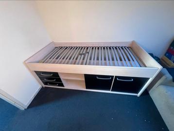 Kinder Bed en kast in Obdam beschikbaar voor biedingen