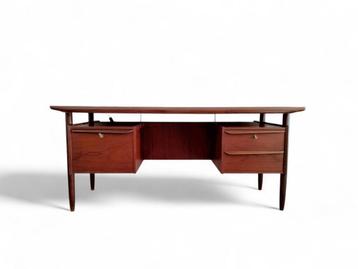 Vintage, midcentury Tijsseling bureau voor Hulmefa  beschikbaar voor biedingen