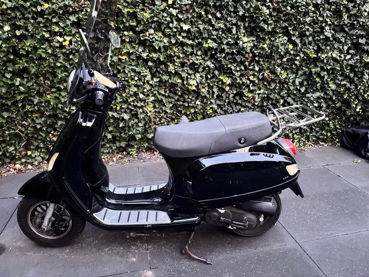Te koop: Gerroe LB50 retro scooter, italiaanse stijl!, Fietsen en Brommers, Snorfietsen en Snorscooters, Gebruikt, Overige merken
