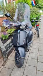TOPSCOOTER: Vespa Sprint Notte Mat Zwart, Ophalen, Zo goed als nieuw, Benzine