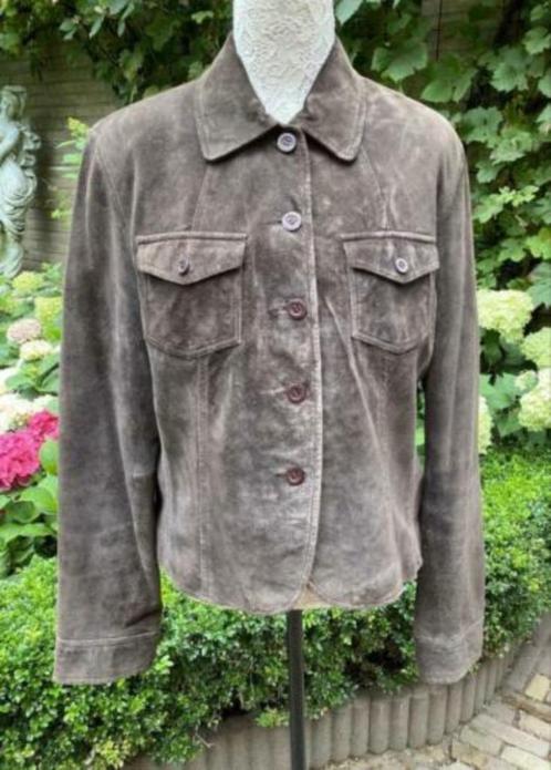 Arma suède jasje maat 44, Kleding | Dames, Jasjes, Kostuums en Pakken, Zo goed als nieuw, Jasje, Maat 42/44 (L), Bruin, Ophalen of Verzenden