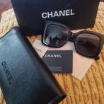 Chanel zonnebril chique nieuw., Overige merken, Zonnebril, Zwart, Nieuw