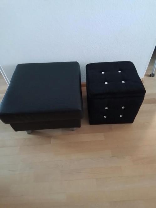 2 stuks hockers of poef samen 12 euro, Huis en Inrichting, Banken | Voetenbanken en Poefen, Zo goed als nieuw, Minder dan 50 cm