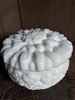 Curt Schlevogt, 1869-1959,   Art Deco opaline dekseldoosje., Ophalen of Verzenden