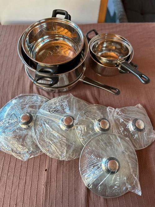 Set 5 pannen en 5 deksels, Huis en Inrichting, Keuken | Potten en Pannen, Zo goed als nieuw, Pannenset, Rvs, Ophalen of Verzenden