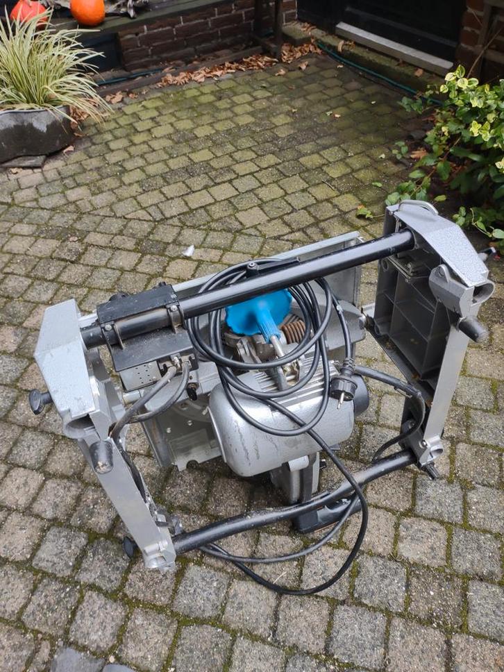 Elu Tafel/Afkortzaag TGS173, Doe-het-zelf en Verbouw, Gereedschap | Zaagmachines, Gebruikt, Afkortzaag, 1200 watt of meer, 30 tot 70 mm