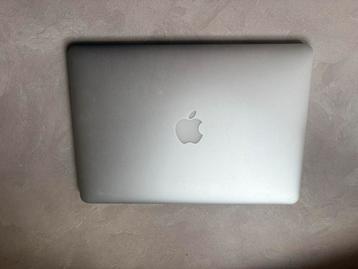 Macbook Air 13 inch met NIEUWE ORIGINELE AC CU! beschikbaar voor biedingen