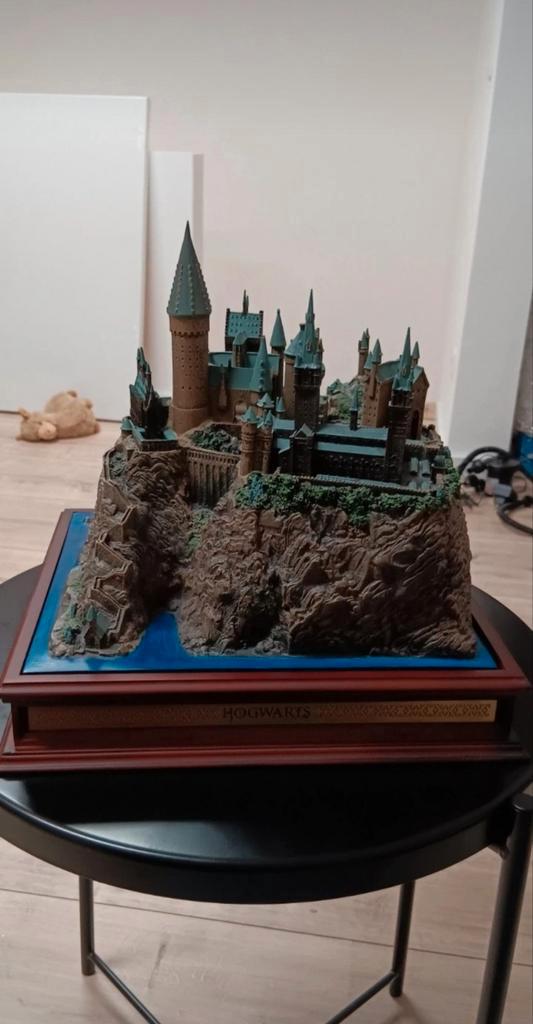 Harry potter hogwarts diorama noble collection, Verzamelen, Harry Potter, Zo goed als nieuw, Actiefiguurtje, Ophalen of Verzenden