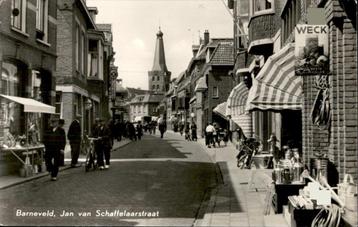 Barneveld Jan v Schaffelaarstraat levendig winkels st 1957 beschikbaar voor biedingen