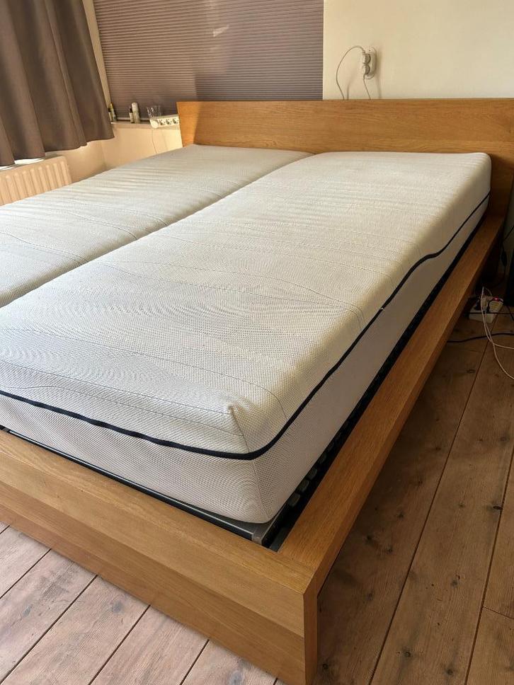 IKEA MALM bed 160x200 met twee electrische bodems, Huis en Inrichting, Slaapkamer | Bedden, Zo goed als nieuw, Tweepersoons, 160 cm