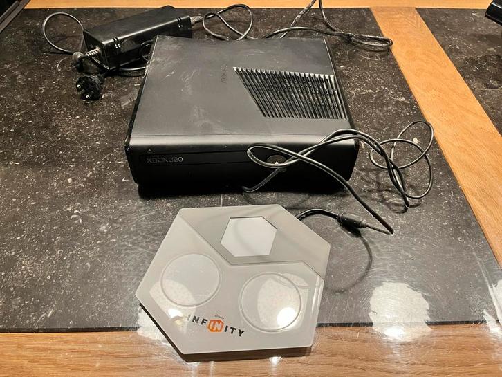 Xbox 360 Kinect + 20 Games - Complete Set!, Spelcomputers en Games, Games | Xbox 360, Gebruikt, Sport, 3 spelers of meer, Vanaf 3 jaar