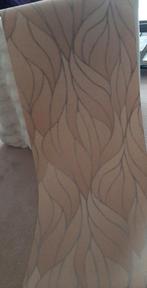 Dutch wallcoverings Lyonesse vliesbehang, Huis en Inrichting, Stoffering | Behang, Ophalen of Verzenden, Minder dan 10 m², Beige