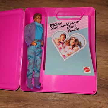 Vintage 1989 Barbie Western Fun Ken + koffer en folders beschikbaar voor biedingen
