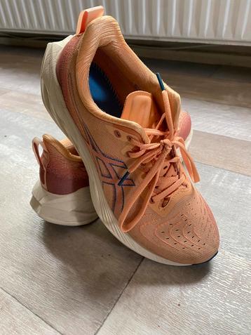 Asics hardloopschoenen, maat 40 beschikbaar voor biedingen