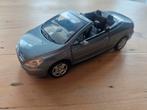 Peugeot 307 CC in schaal 1:24 Grijs Metallic, Ophalen of Verzenden, Zo goed als nieuw, Bburago