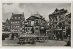 JV267B Gouda Op de Kaasmarkt en het Waaggebouw 1961, 1940 tot 1960, Gelopen, Zuid-Holland, Verzenden