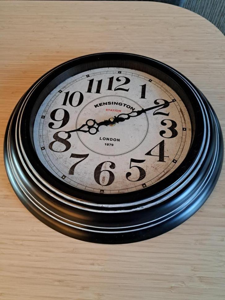 Klok Kensington Station London 1879., Huis en Inrichting, Woonaccessoires | Klokken, Zo goed als nieuw, Wandklok, Analoog, Ophalen of Verzenden