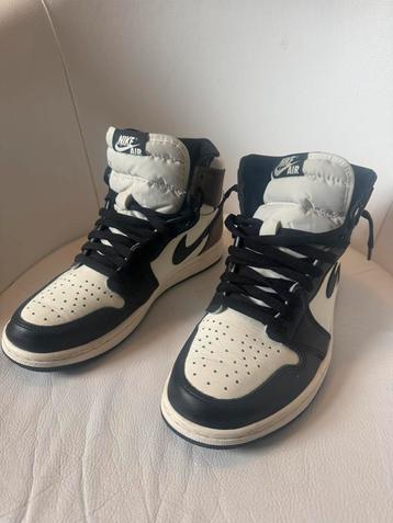 Jordan 1 mocha  maat 42 beschikbaar voor biedingen
