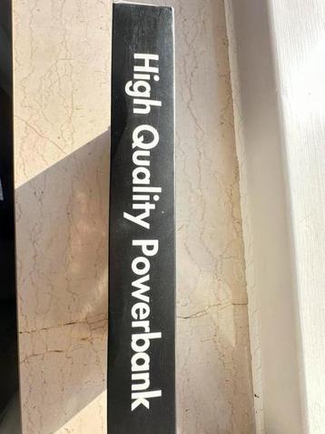 Powerbank high quality 8000mAh/29Gwh beschikbaar voor biedingen