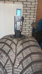 Enkele losse (1 of 2 stuks) winterbanden Continental, Auto-onderdelen, Banden en Velgen, Gebruikt, 15 inch, Band(en), Personenwagen