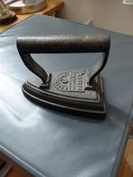 Antiek Strijkijzer - Decoratief, Antiek en Kunst, Ophalen of Verzenden